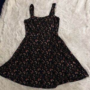 Nine Britton Black Floral Dress